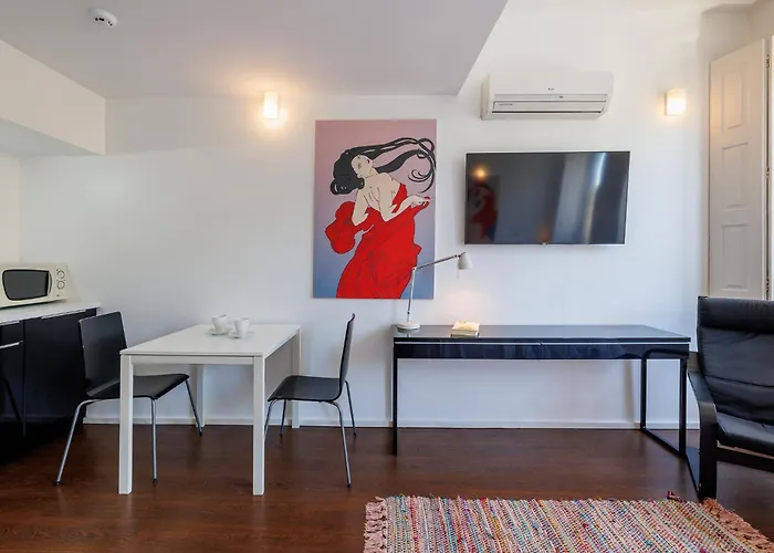 Apartamento: Fine Arts Studios By Olala Homes